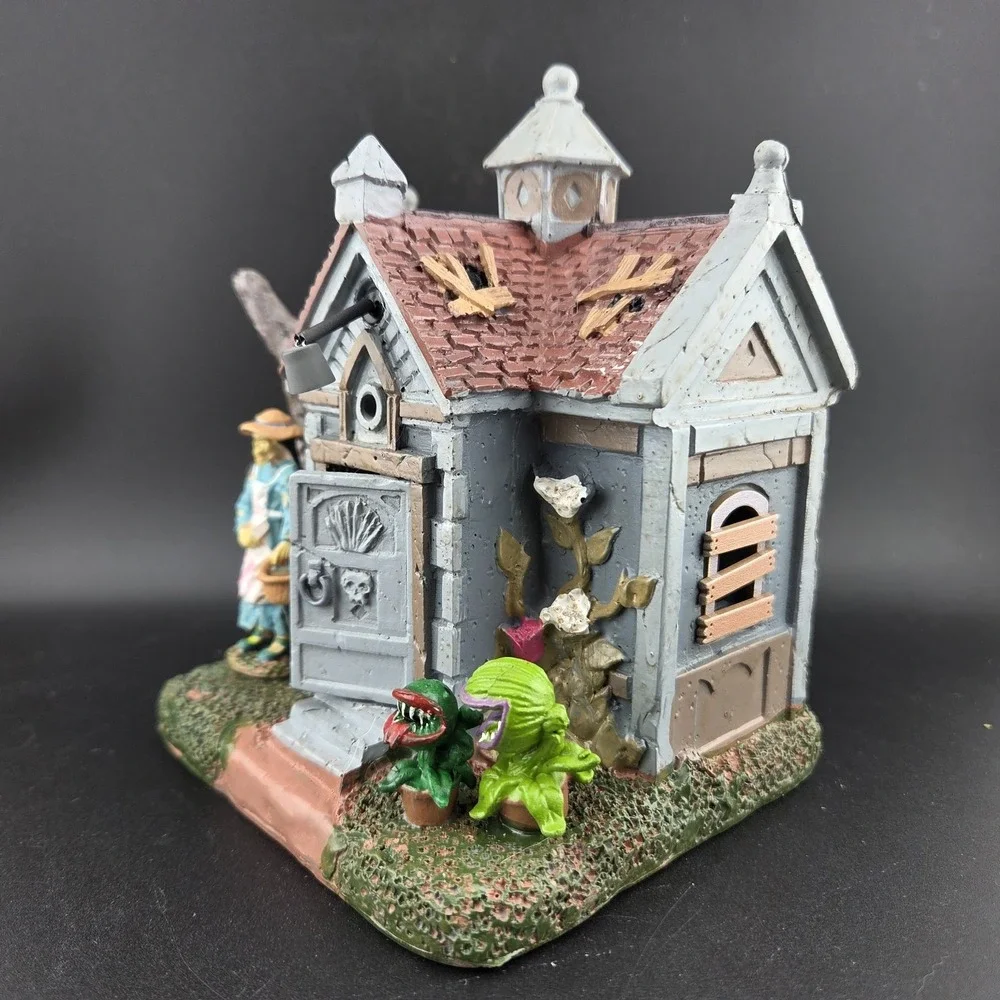 Lemax grave gardening